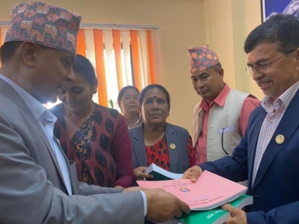 वाग्मती प्रदेशमा एमालेले फिर्ता गर्‍यो बजेट पुस्तिका