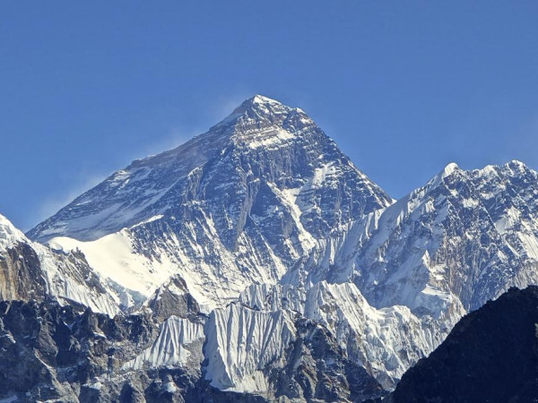 ६३ आरोहीले लिए सगरमाथा आरोहणका लागि अनुमति