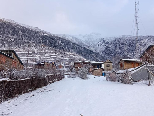 हुम्लामा हिमपात