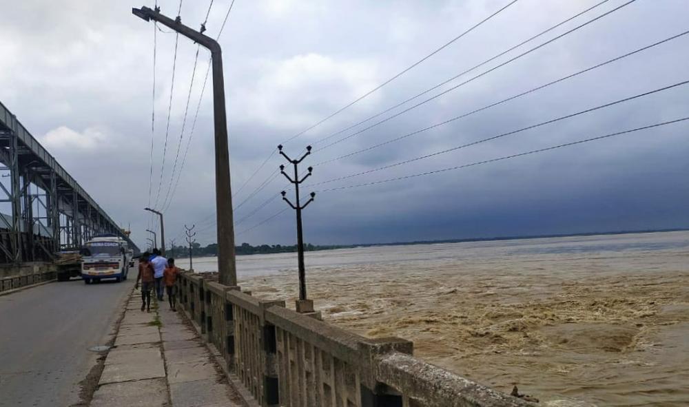 सप्तकोशीको जलसतह सतर्कता पार, तटीय क्षेत्रमा साँझसम्मै उच्च सजगता अपनाउन आग्रह