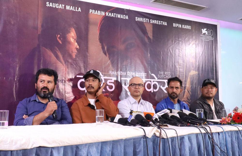 ‘विश्व बजारमा जान कठिन हुँदैन, फिल्मले माटोको सुगन्ध बोक्नुपर्छ’