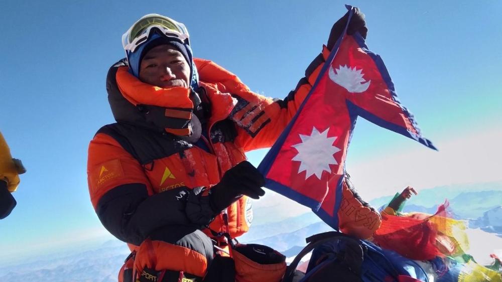२९औं पटक सगरमाथा चुचुरोमा, कामीरिताले तोडे आफ्नै कीर्तिमान