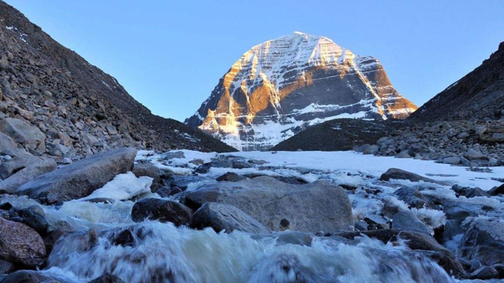 मानसरोवर जाने राजमार्ग अवरुद्ध